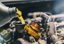 Dầu Máy Ô Tô – Máu Sống Của Động Cơ Và Lý Do Phải Thay Định Kỳ